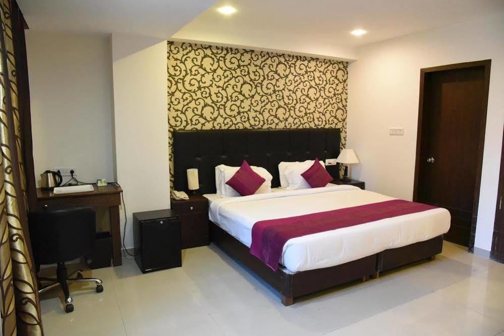 Hotel Oyo Premium Railway Station Patna Patna  Zewnętrze zdjęcie